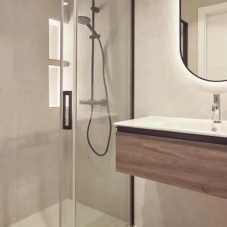 The Collection - Garibai Apartman